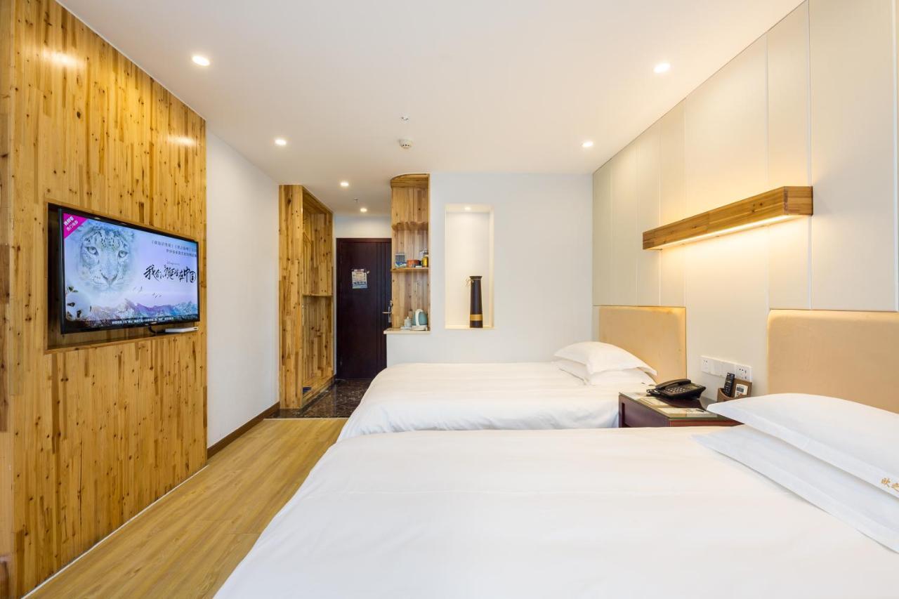 Omeiga Business Hotel Nghĩa Ô Ngoại thất bức ảnh